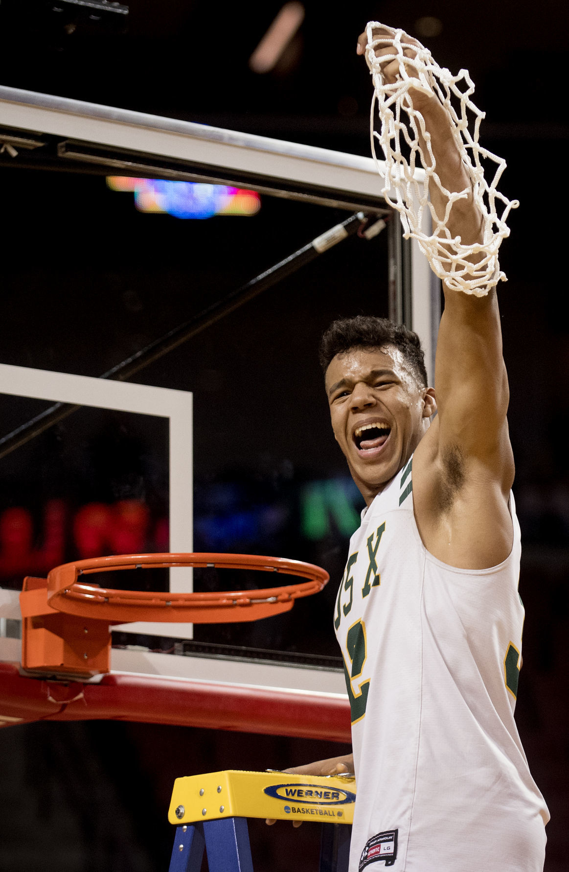 Omaha Roncalli vs. Lincoln Pius X, 3.9